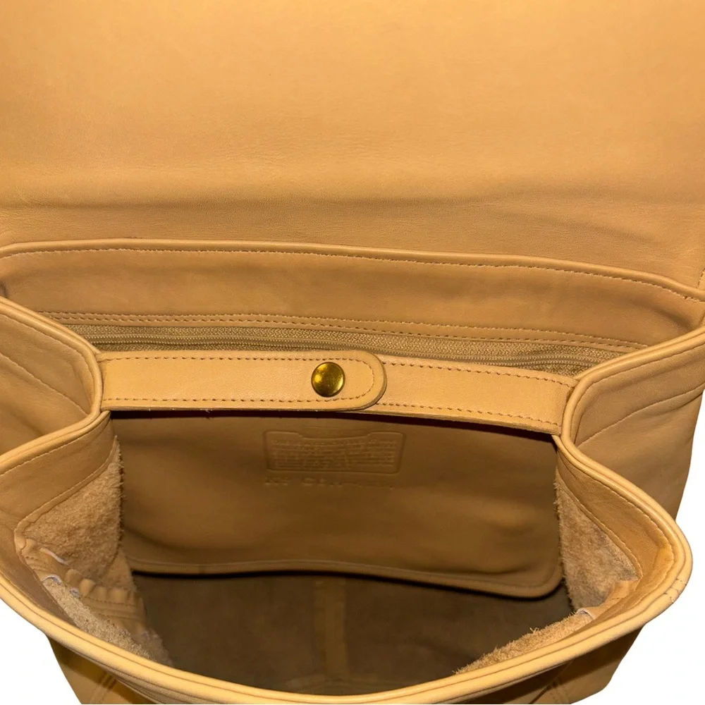 Vintage Coach Soho Buckle Tan/Yellow Leather Backpack 4134 - Picture 14 of 16